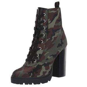 Steve Madden Women's LATCH Boot